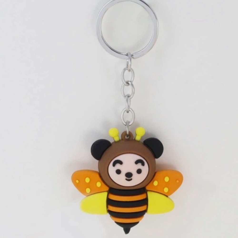 Bee charm keychain